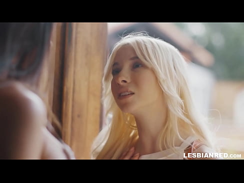 ❤️ Tagann an cailín abhaile cúpla mí ina dhiaidh sin agus itheann sí pussy a leasmham ❤️ Super porn uainn ga.hentaibar-com.ru ❌️