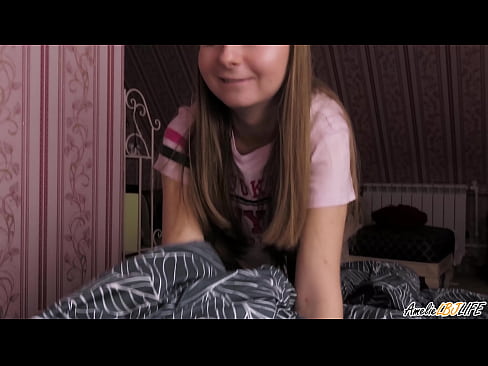 ❤️ Tarraingíonn Blondie BFF go domhain uirthi agus faigheann sí cum ina béal ❤️ Super porn uainn ga.hentaibar-com.ru ❌️