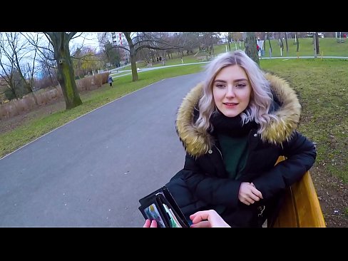 ❤️ Shlogtar cum te strainséir ar airgead - blowjob sa pháirc le Eva Elfie ❤️ Super porn uainn ga.hentaibar-com.ru ❌️
